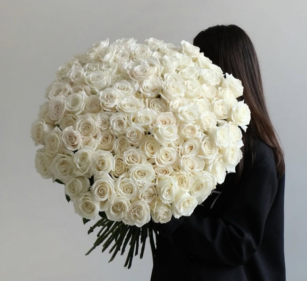 Eternal Elegance | 100 Roses